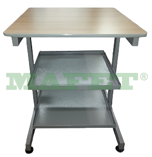 Mesa para balanza con bandejas auxiliares M-161 - Industrias Medicol